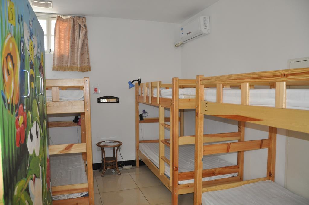 Three Legged Frog Hostel Beijing Værelse billede